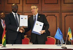 EU signs development programmes with 21 countries - ảnh 1